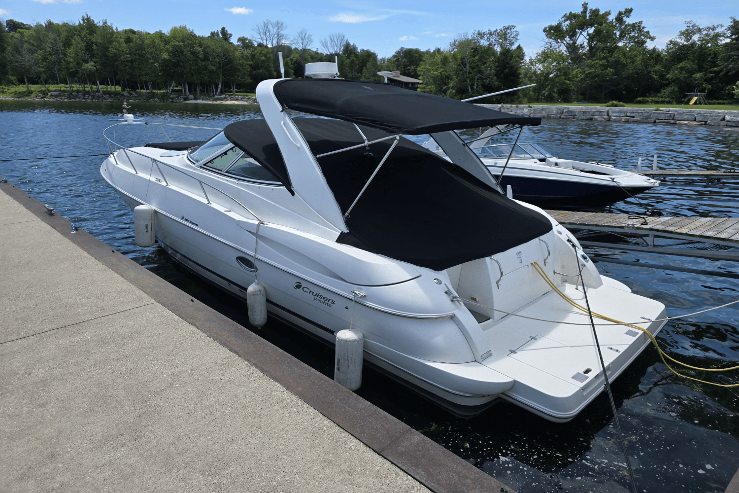 Slide: The Image of Cruisers Yachts 3470 EXPRESS 2003 - 2