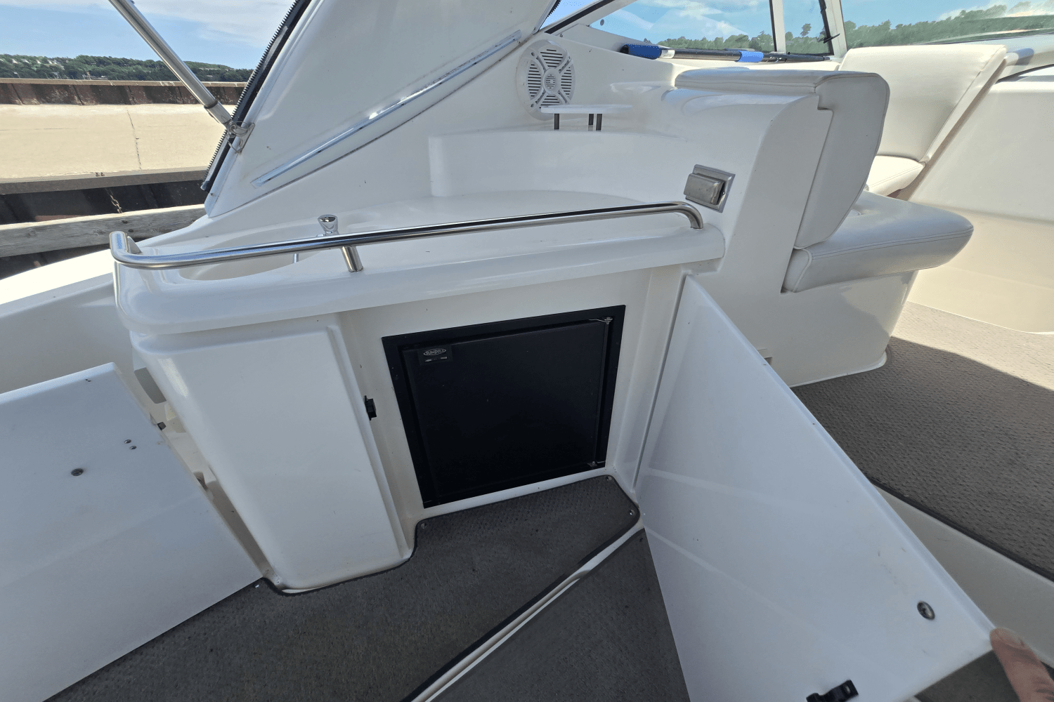 Slide: The Image of Cruisers Yachts 3470 EXPRESS 2003 - 21