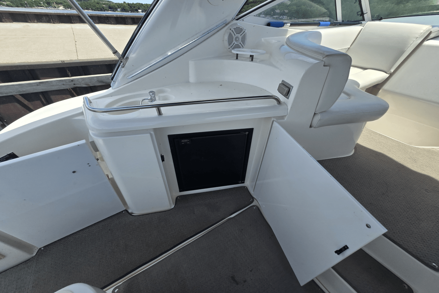 Slide: The Image of Cruisers Yachts 3470 EXPRESS 2003 - 22