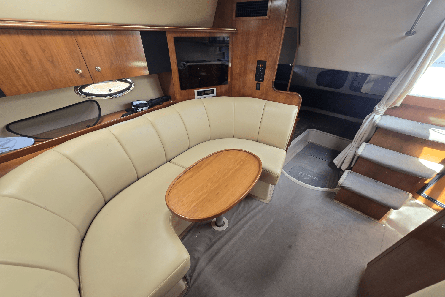 Slide: The Image of Cruisers Yachts 3470 EXPRESS 2003 - 26