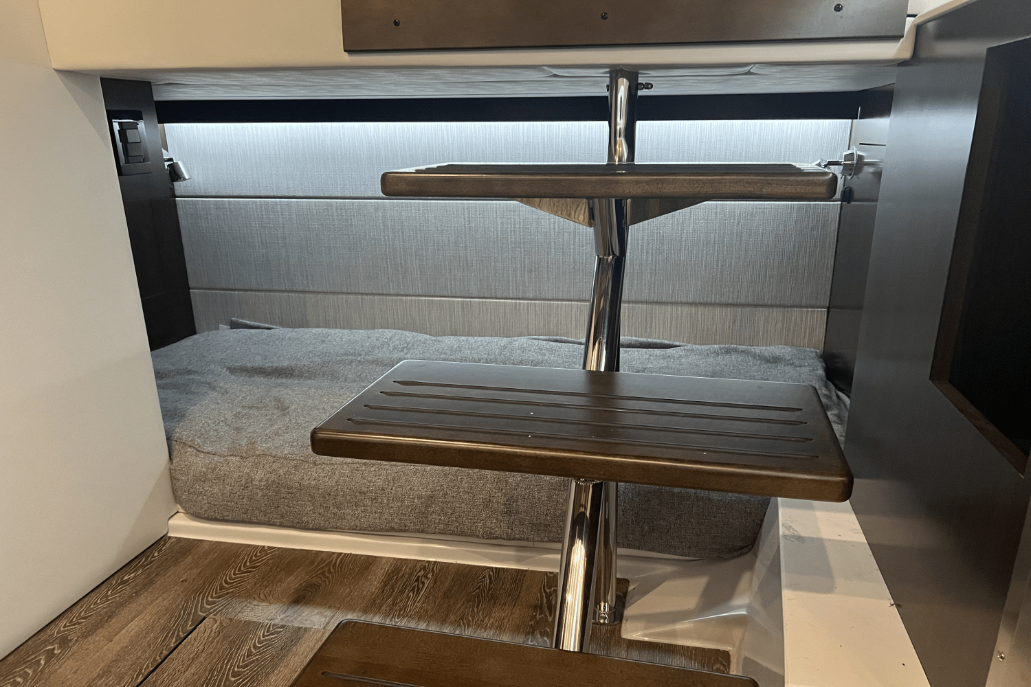 Slide: The Image of Cruisers Yachts 34GLS I/O SOUTH BEACH 2023 - 108