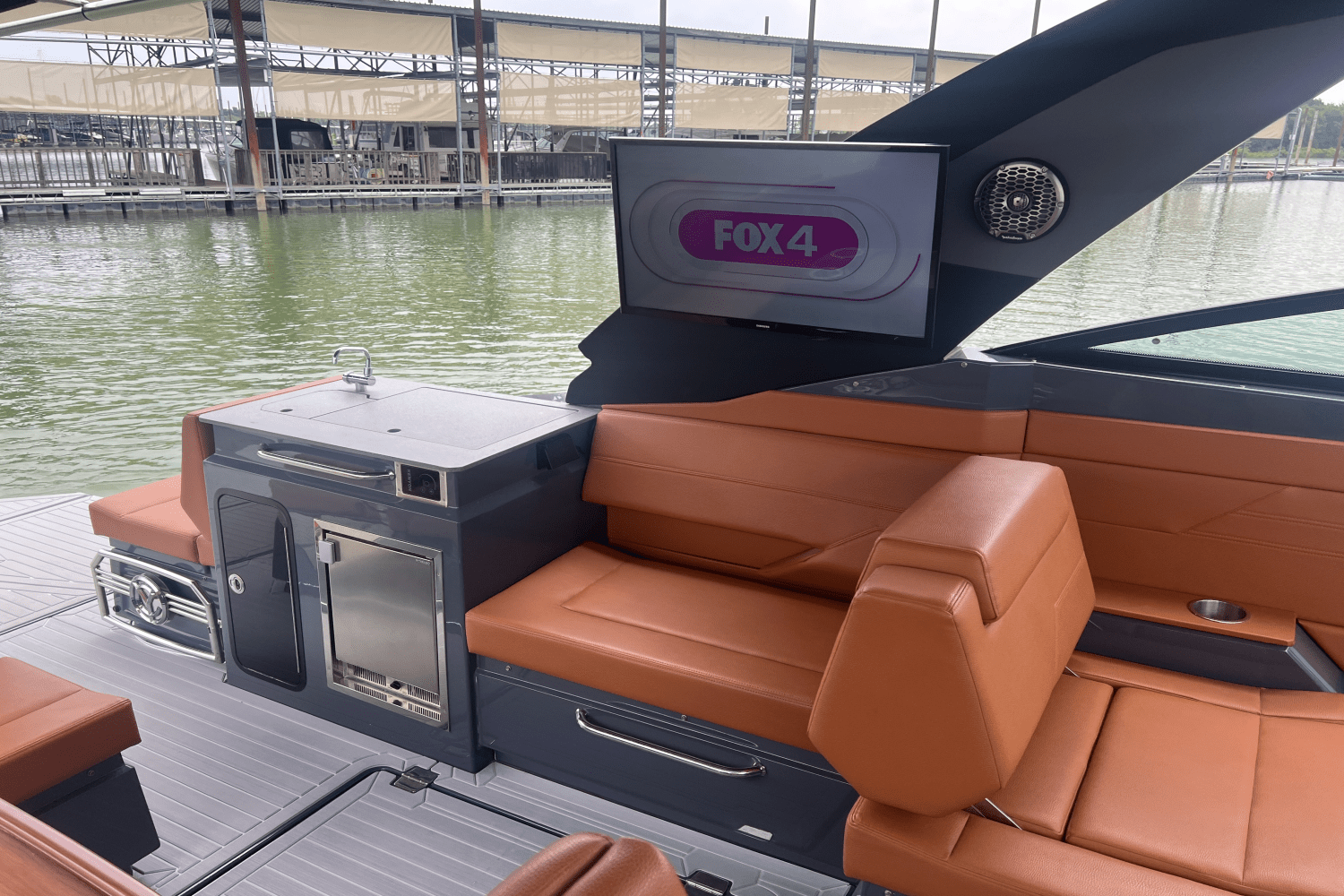Slide: The Image of Cruisers Yachts 34GLS I/O SOUTH BEACH 2023 - 32