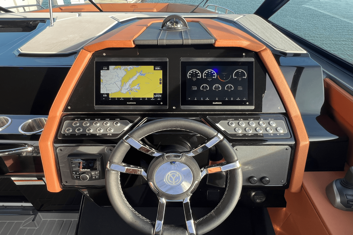 Slide: The Image of Cruisers Yachts 34GLS I/O SOUTH BEACH 2023 - 38