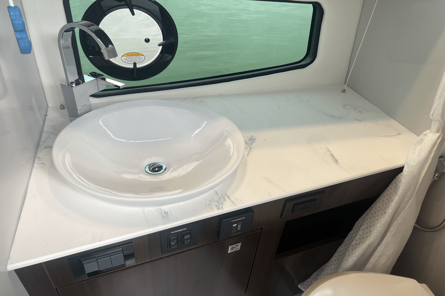 Slide: The Image of Cruisers Yachts 34GLS I/O SOUTH BEACH 2023 - 53