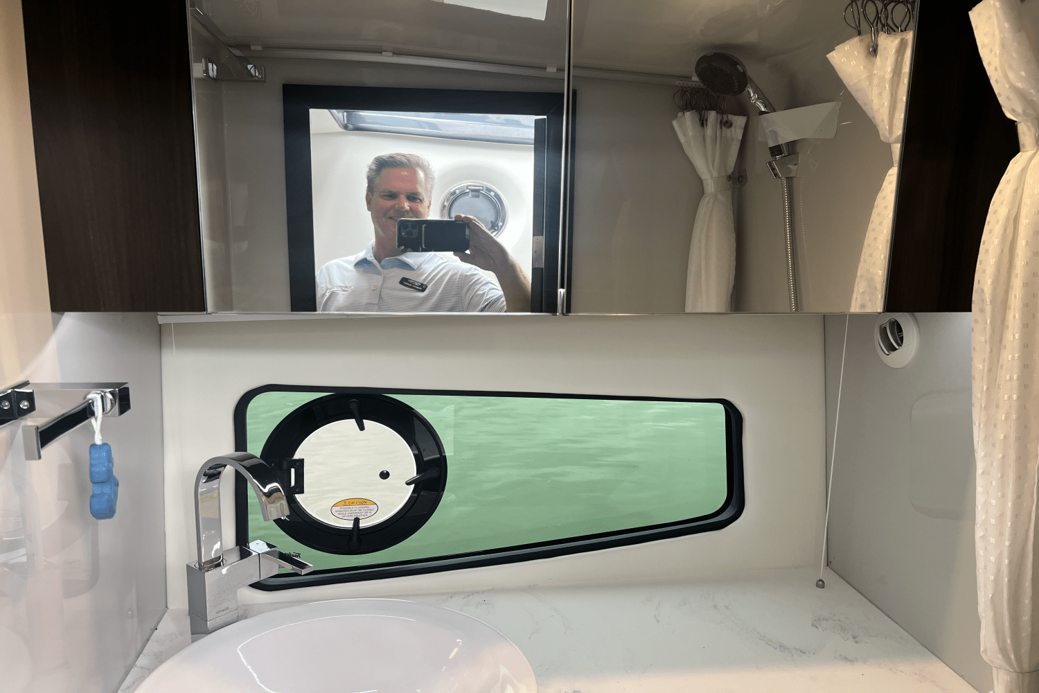 Slide: The Image of Cruisers Yachts 34GLS I/O SOUTH BEACH 2023 - 56