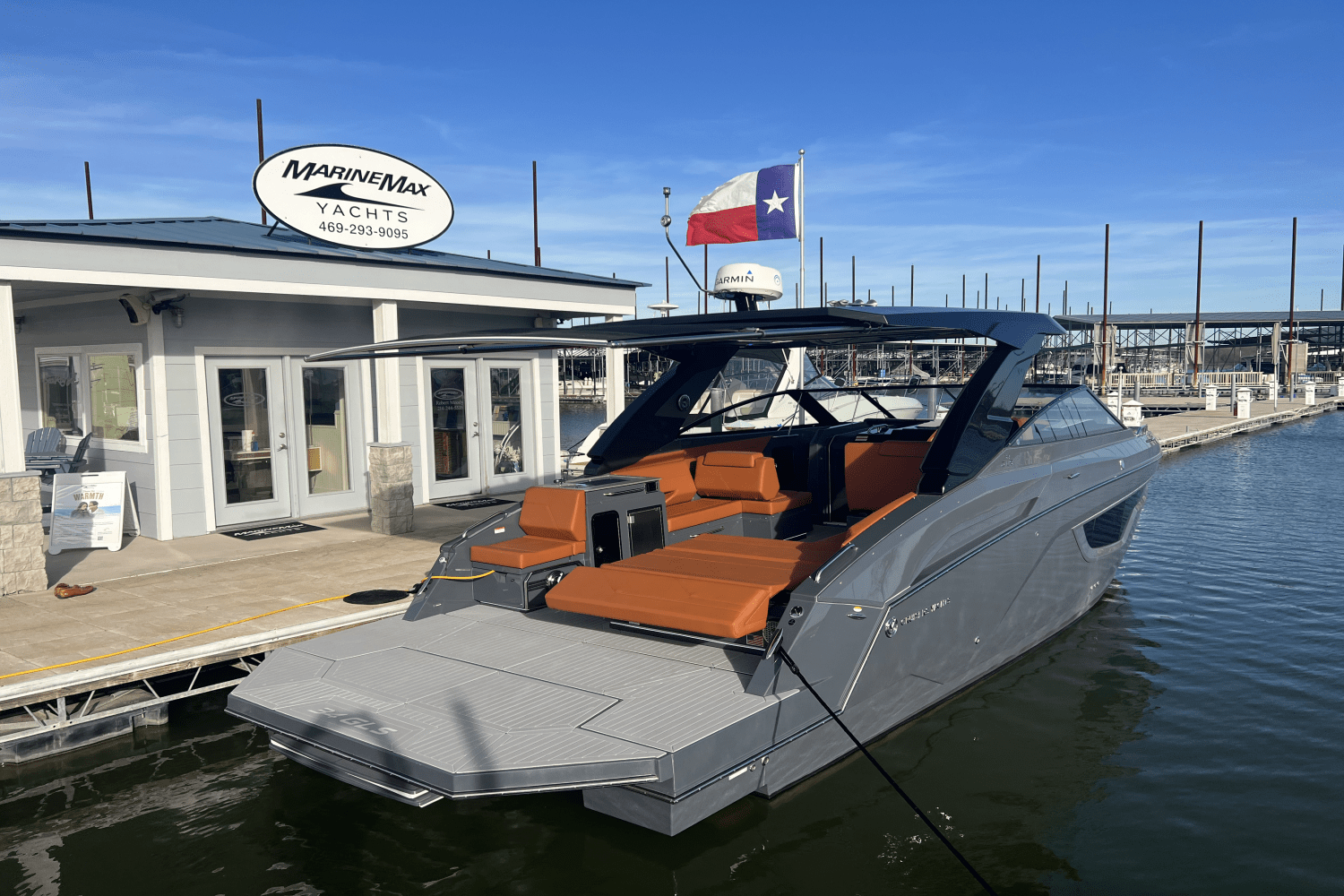 Slide: The Image of Cruisers Yachts 34GLS I/O SOUTH BEACH 2023 - 67