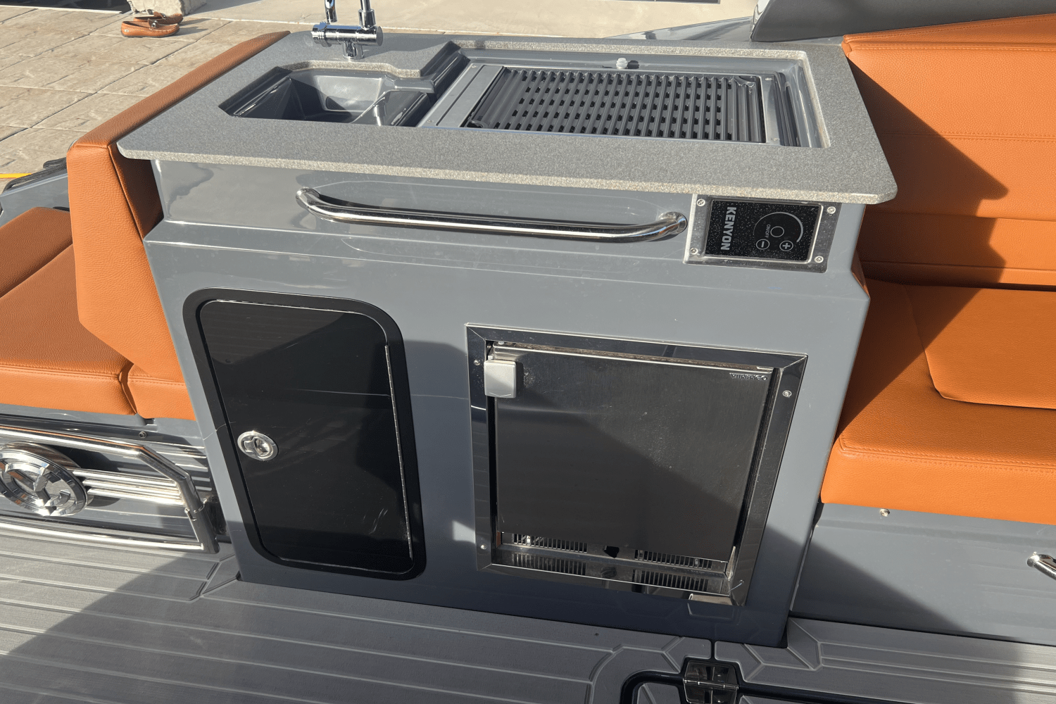 Slide: The Image of Cruisers Yachts 34GLS I/O SOUTH BEACH 2023 - 78