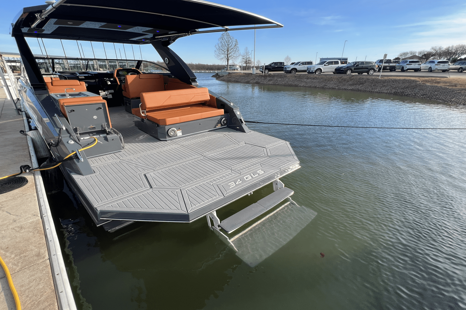 Slide: The Image of Cruisers Yachts 34GLS I/O SOUTH BEACH 2023 - 84