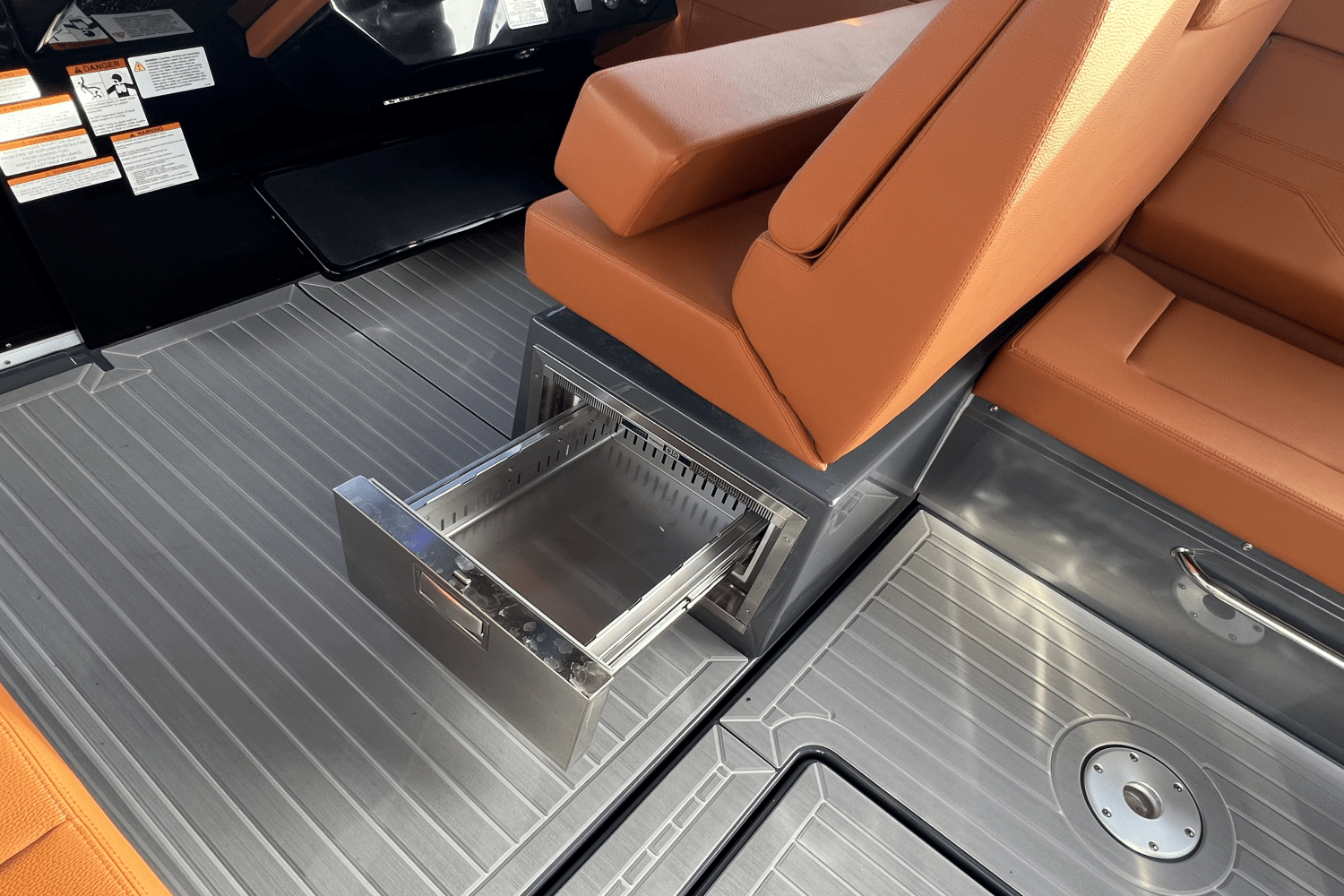 Slide: The Image of Cruisers Yachts 34GLS I/O SOUTH BEACH 2023 - 87