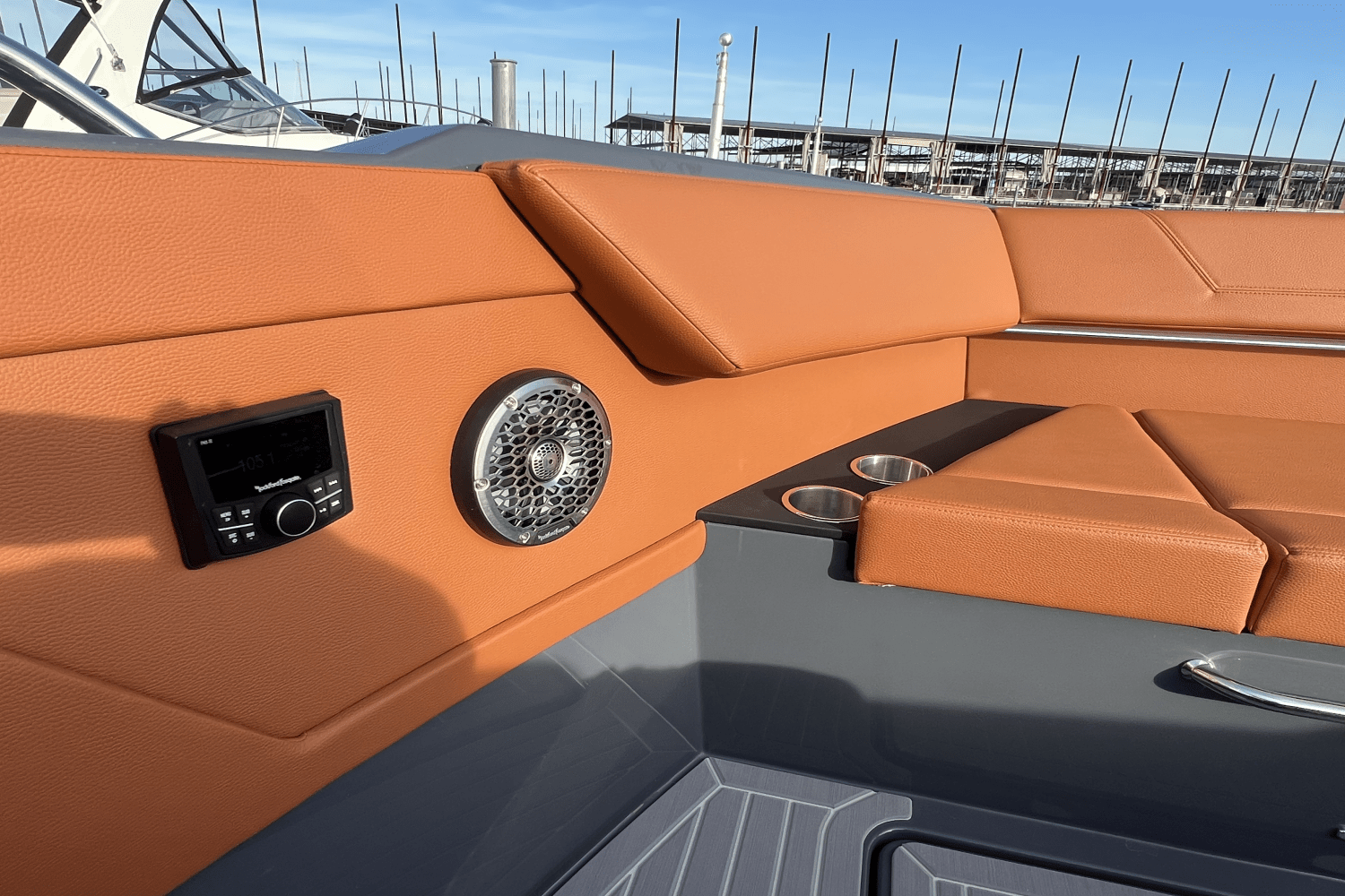 Slide: The Image of Cruisers Yachts 34GLS I/O SOUTH BEACH 2023 - 98