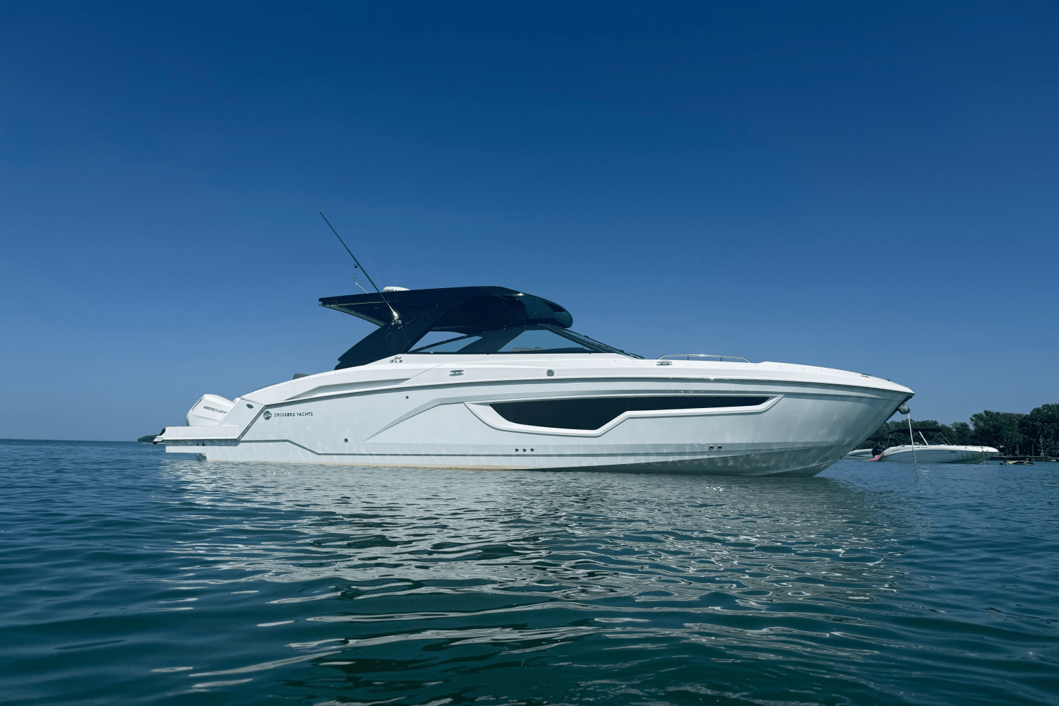 Slide: The Image of Cruisers Yachts 34 GLS Outboard 2025 - 0