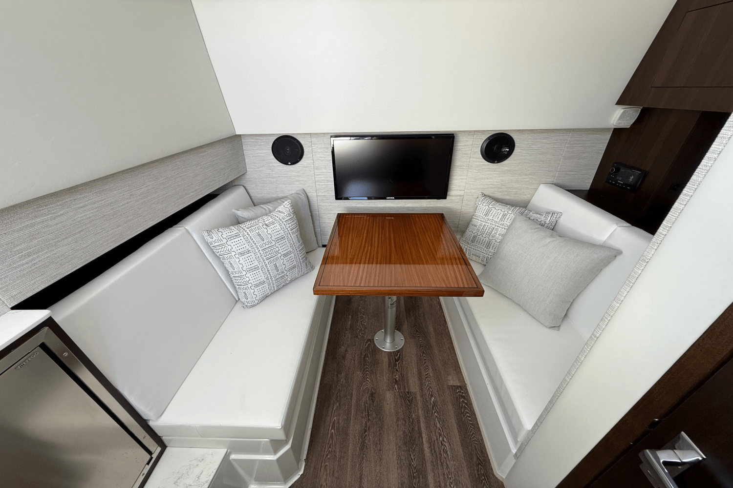 Slide: The Image of Cruisers Yachts 34 GLS Outboard 2025 - 16