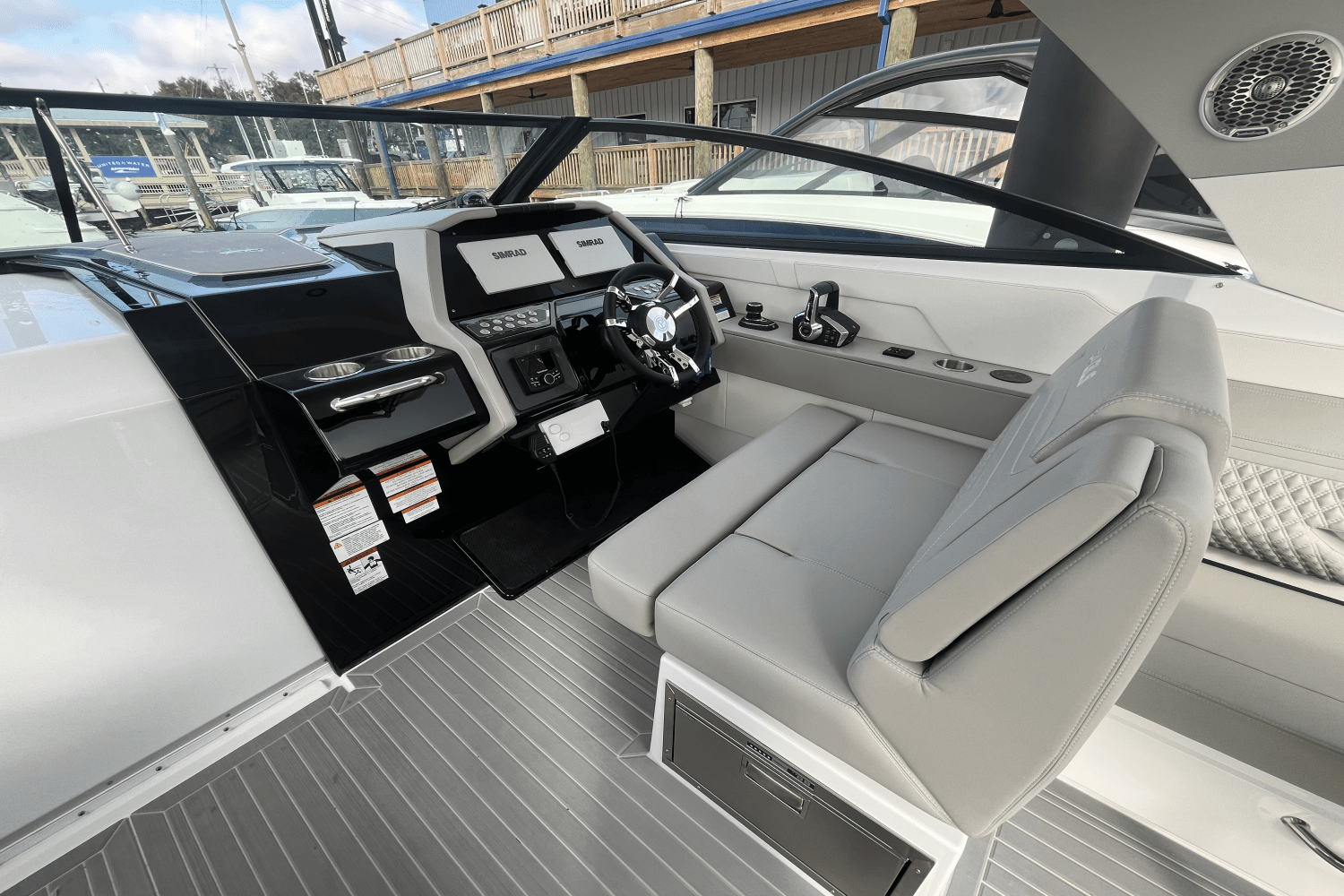 Slide: The Image of Cruisers Yachts 34 GLS Outboard 2025 - 20