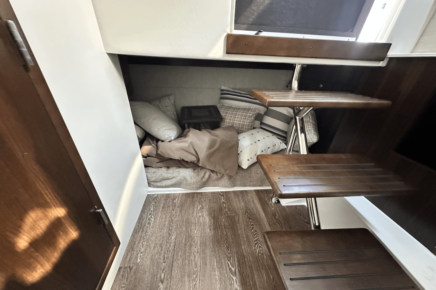 Slide: The Image of Cruisers Yachts 34 GLS Outboard 2025 - 28