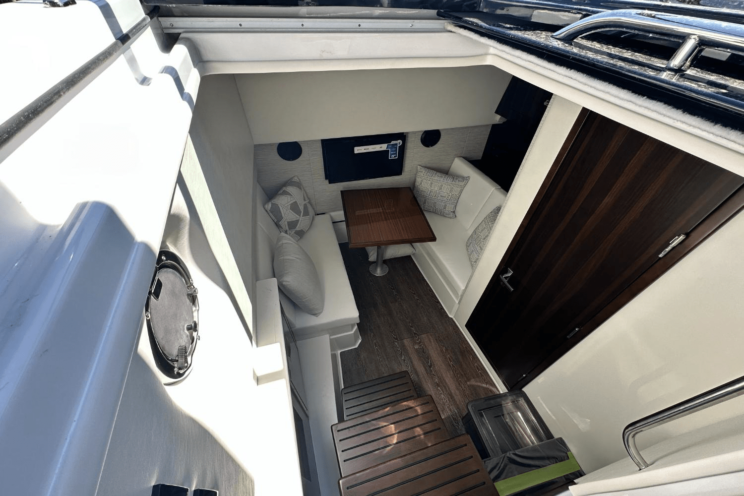 Slide: The Image of Cruisers Yachts 34 GLS Outboard 2025 - 31