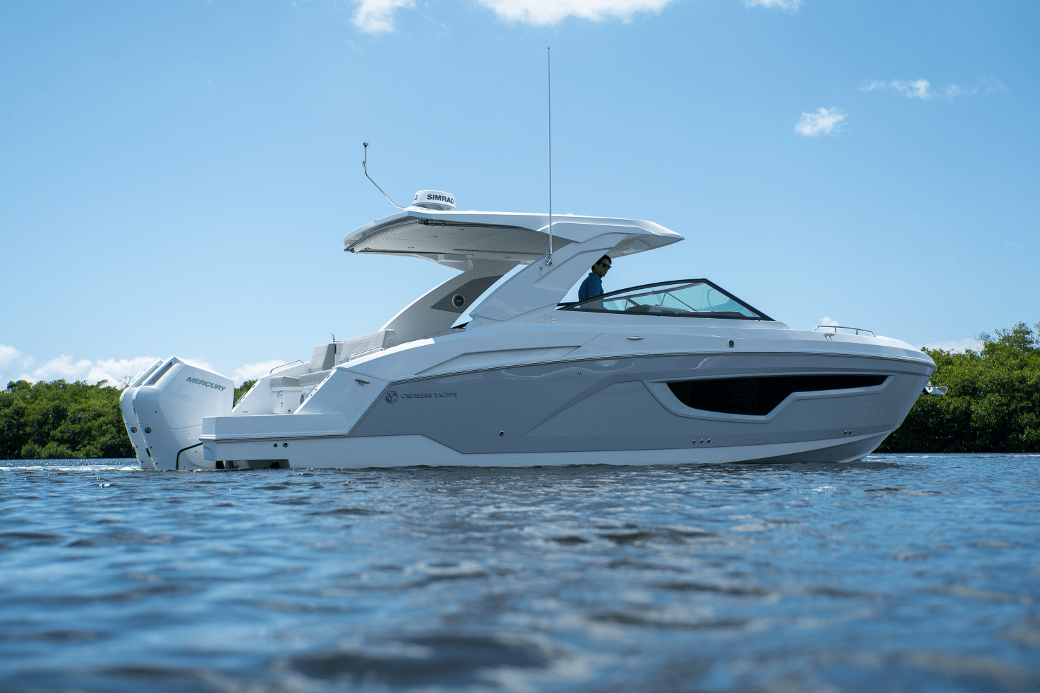 Slide: The Image of Cruisers Yachts 34 GLS Outboard 2025 - 33