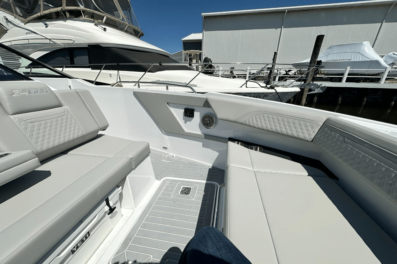 Slide: The Image of Cruisers Yachts 34 GLS Outboard 2025 - 44