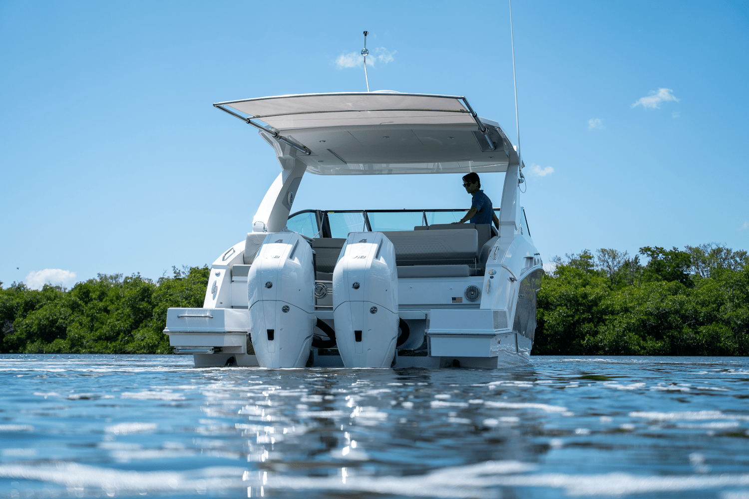 Slide: The Image of Cruisers Yachts 34 GLS Outboard 2025 - 48