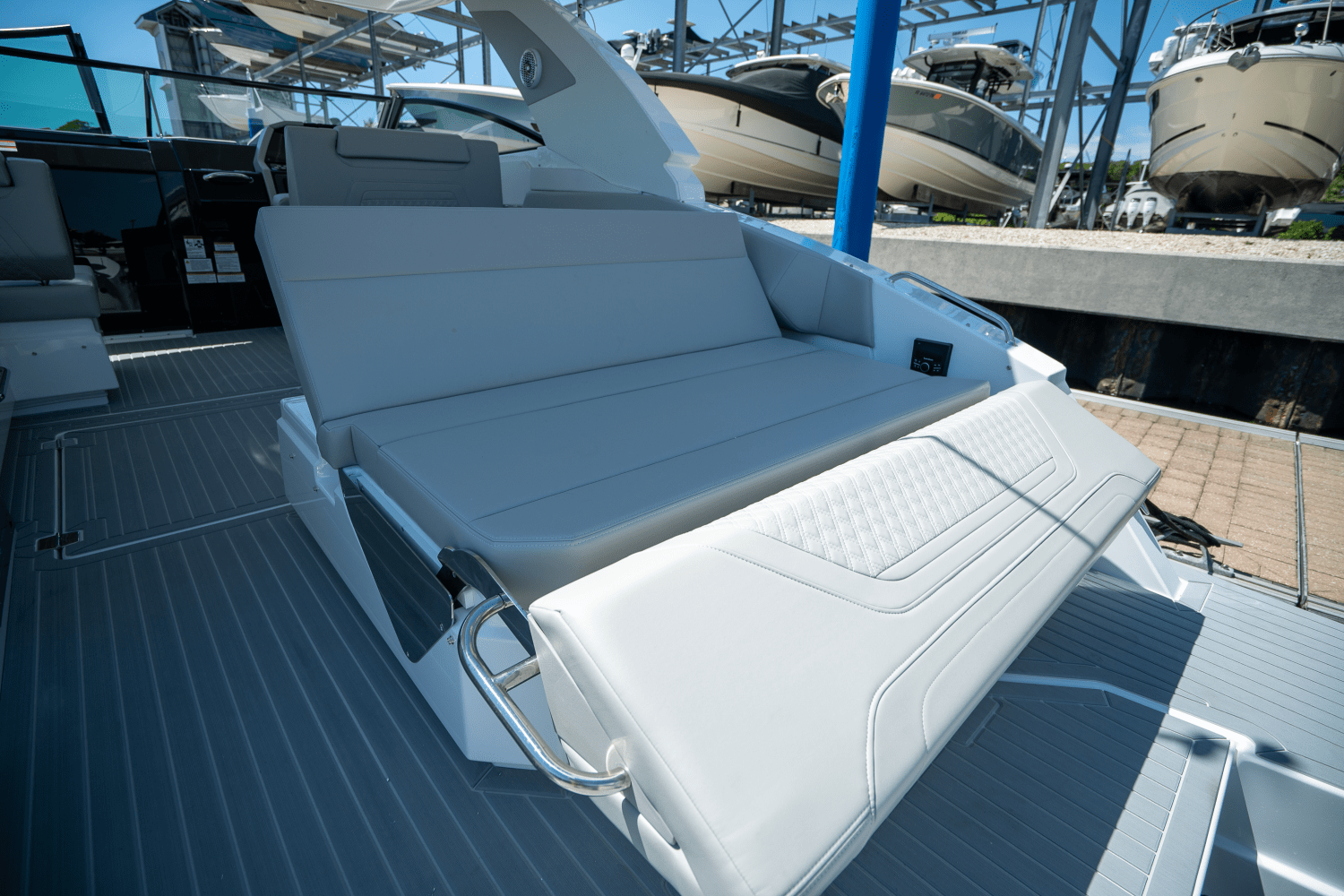 Slide: The Image of Cruisers Yachts 34 GLS Outboard 2025 - 6