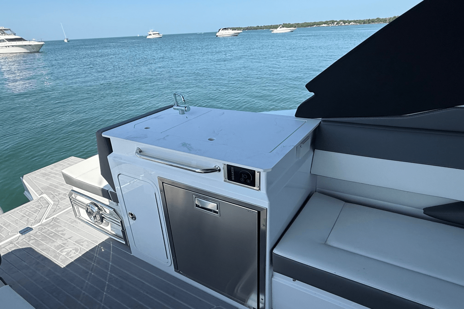 Slide: The Image of Cruisers Yachts 34 GLS Outboard 2025 - 7