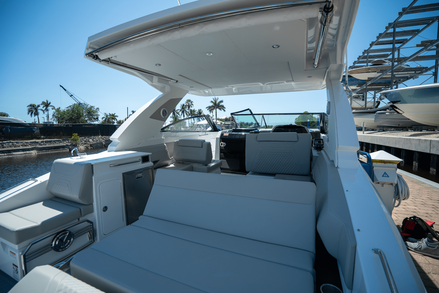 Slide: The Image of Cruisers Yachts 34 GLS Outboard 2025 - 7