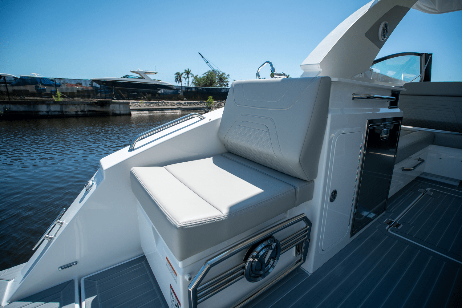 Slide: The Image of Cruisers Yachts 34 GLS Outboard 2025 - 8