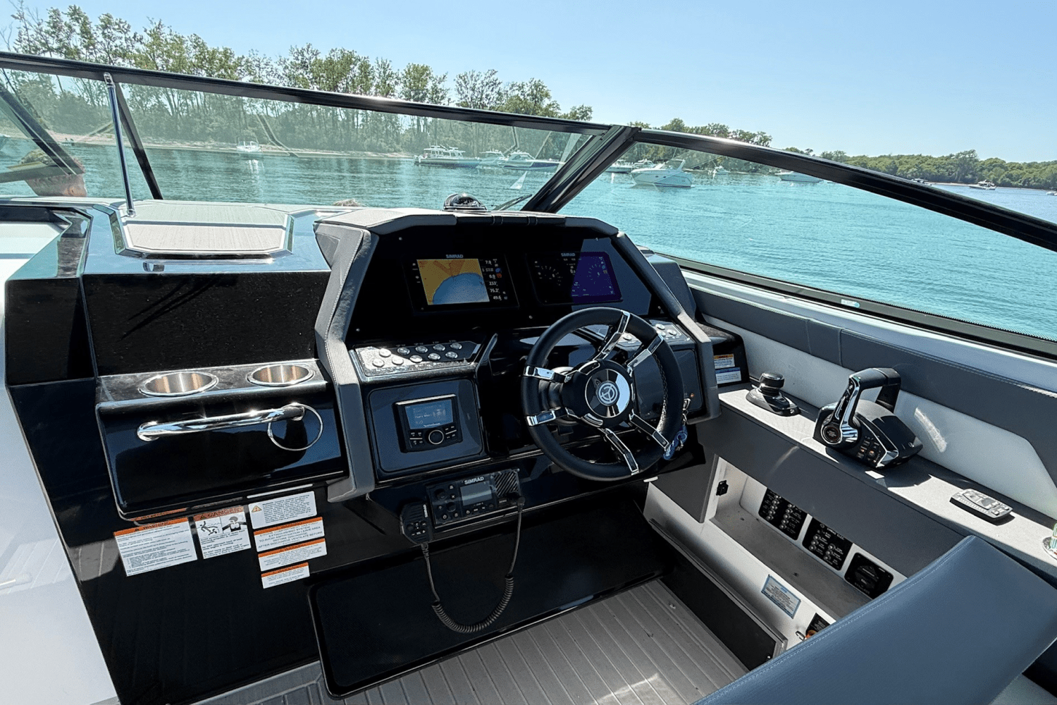 Slide: The Image of Cruisers Yachts 34 GLS Outboard 2025 - 9