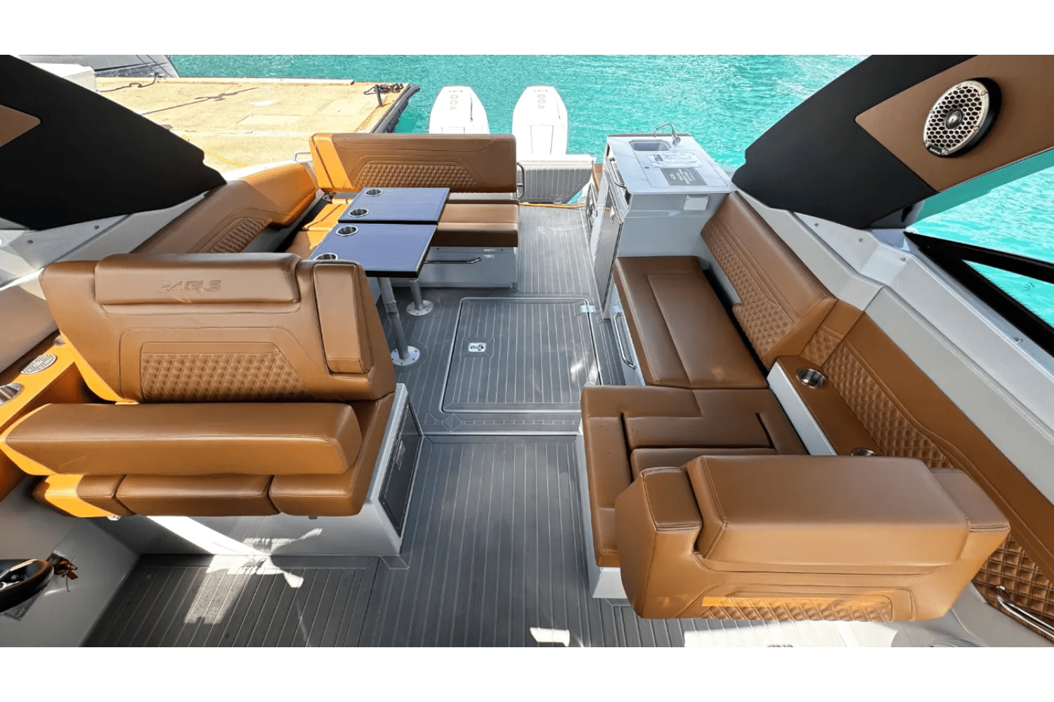 Slide: The Image of Cruisers Yachts 34 GLS South Beach Outboard 2024 - 13