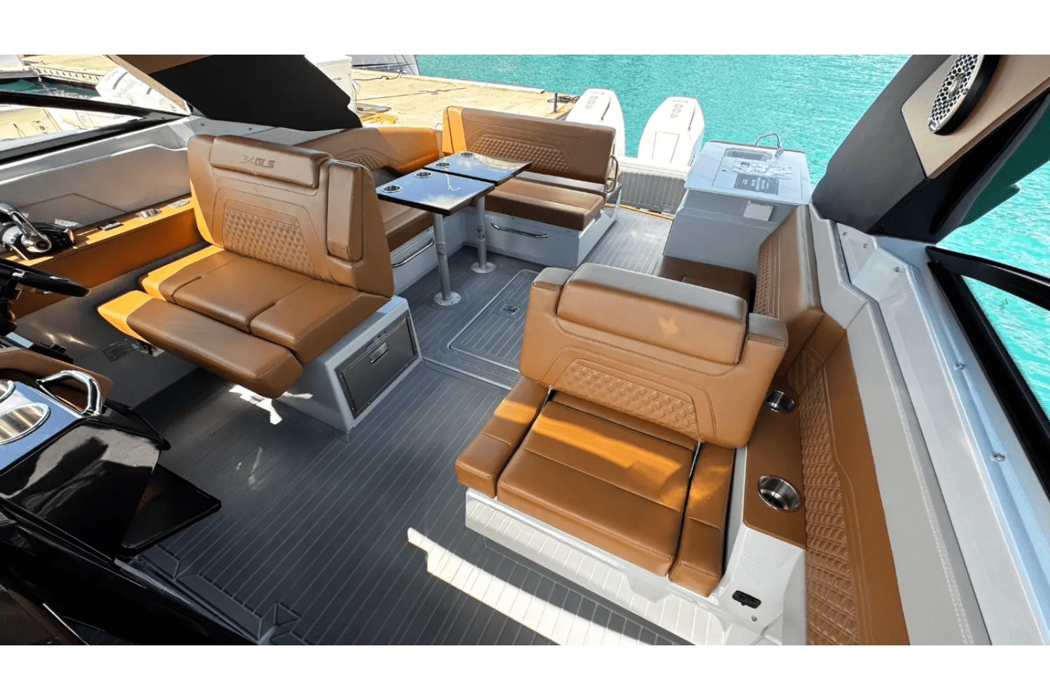 Slide: The Image of Cruisers Yachts 34 GLS South Beach Outboard 2024 - 15