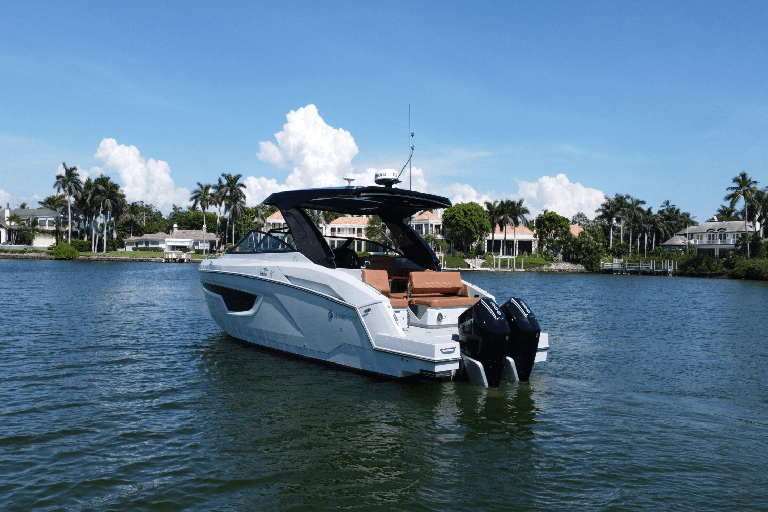 Slide: The Image of Cruisers Yachts 34 GLS South Beach Outboard 2024 - 2