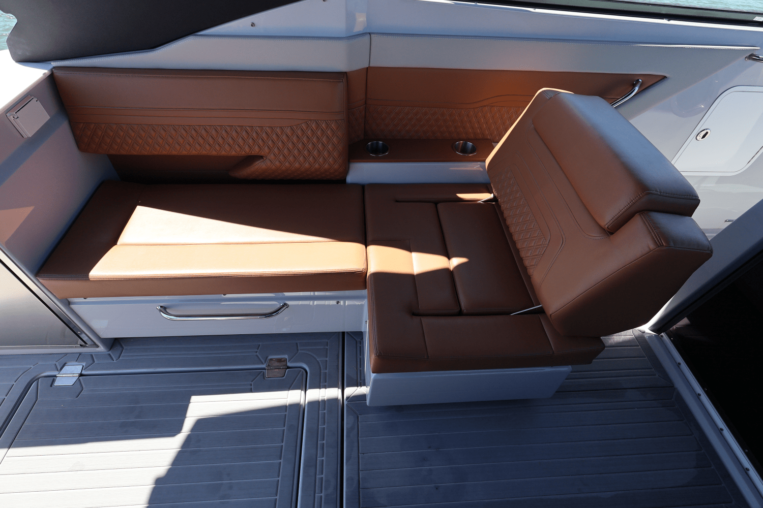 Slide: The Image of Cruisers Yachts 34 GLS South Beach Outboard 2024 - 25