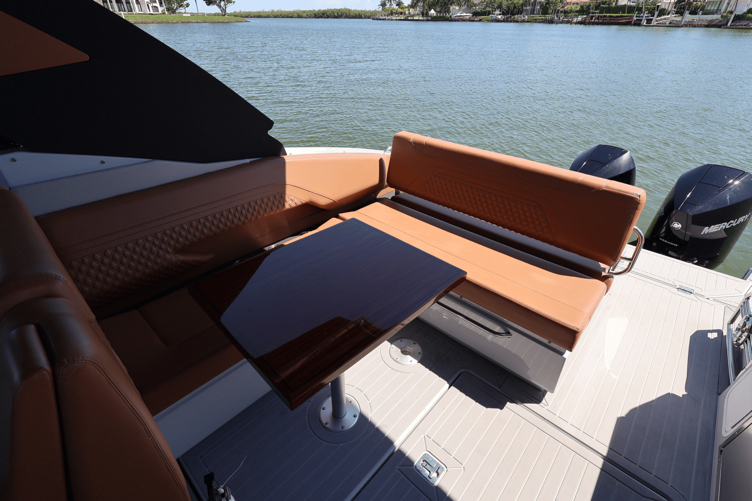 Slide: The Image of Cruisers Yachts 34 GLS South Beach Outboard 2024 - 26