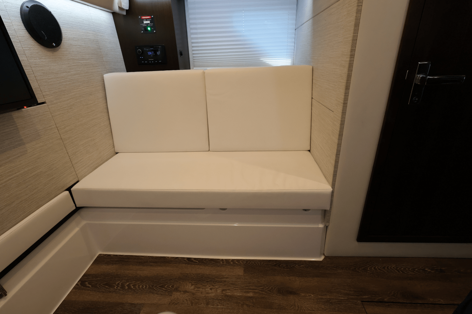 Slide: The Image of Cruisers Yachts 34 GLS South Beach Outboard 2024 - 48