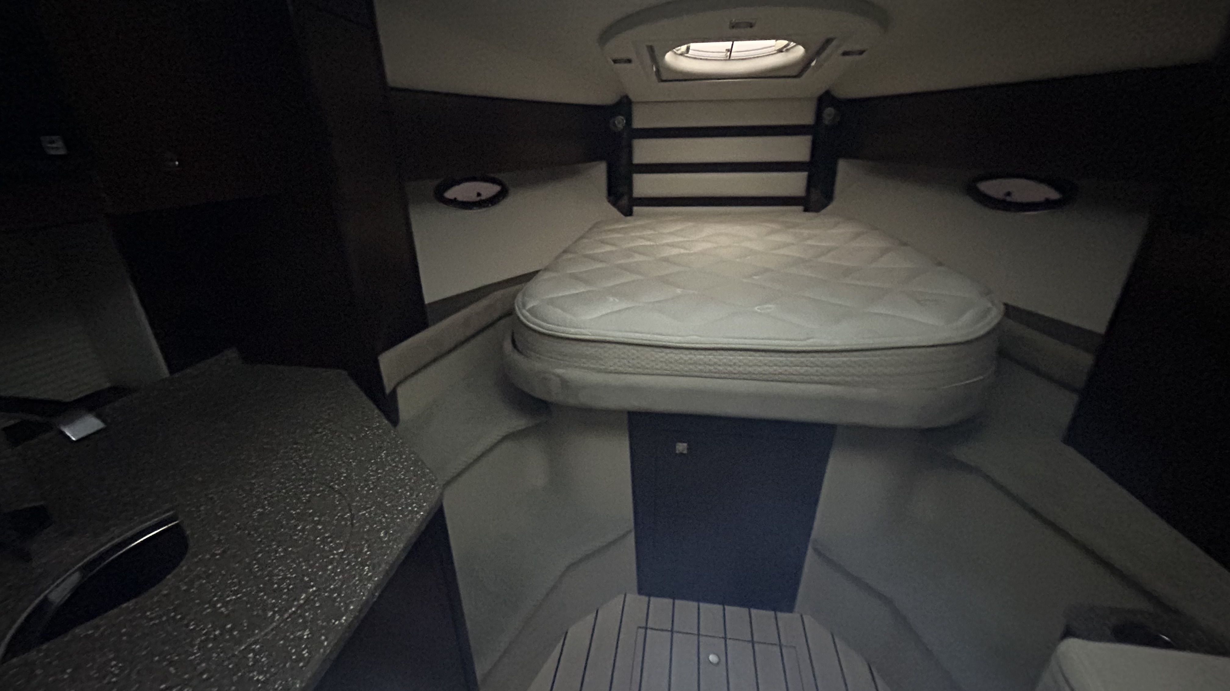 Slide: The Image of Cruisers Yachts 350 EXPRESS 2012 - 49