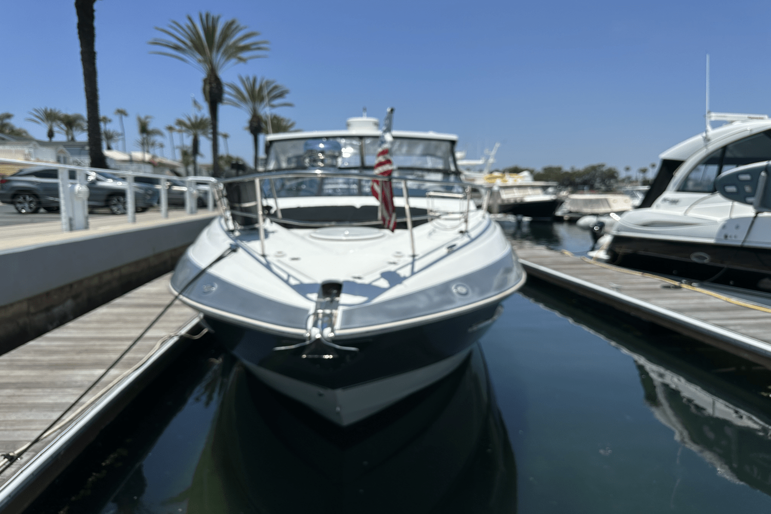 Slide: The Image of Cruisers Yachts 35 EXPRESS 2017 - 7
