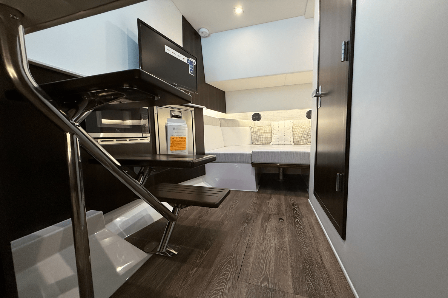 Slide: The Image of Cruisers Yachts 38 GLS 2025 - 14