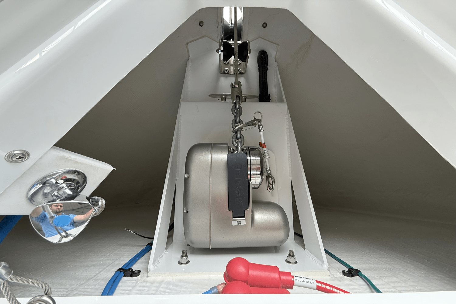 Slide: The Image of Cruisers Yachts 38 GLS 2025 - 24