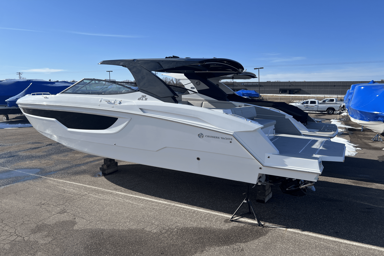 Slide: The Image of Cruisers Yachts 38 GLS 2025 - 3