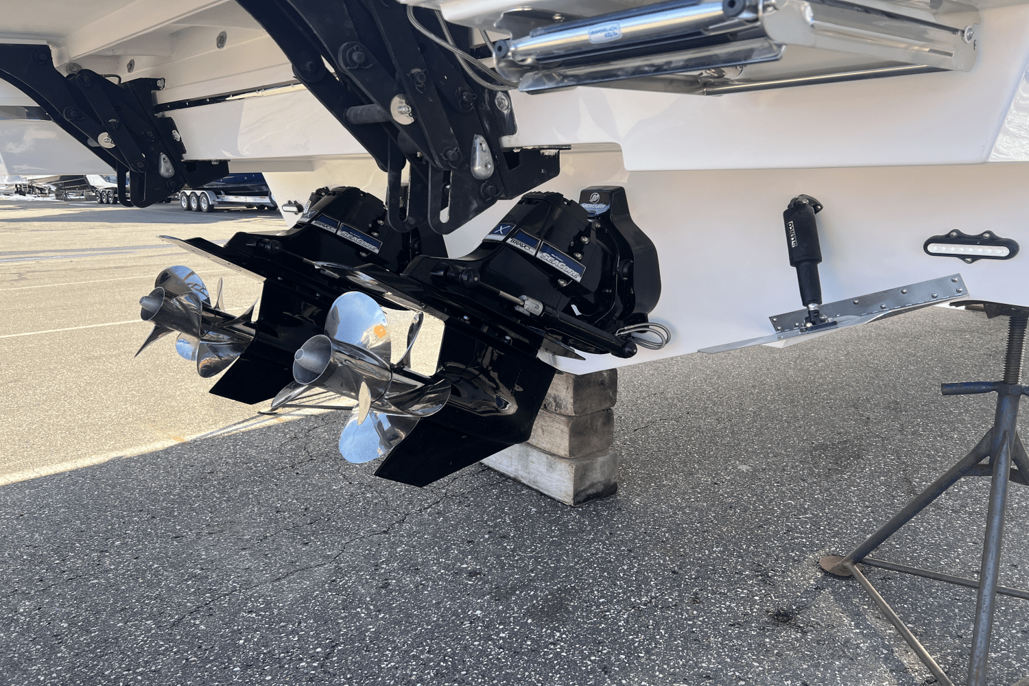 Slide: The Image of Cruisers Yachts 38 GLS 2025 - 4