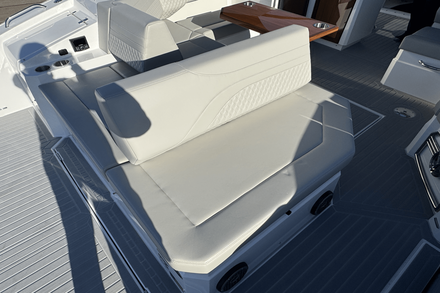 Slide: The Image of Cruisers Yachts 38 GLS 2025 - 8