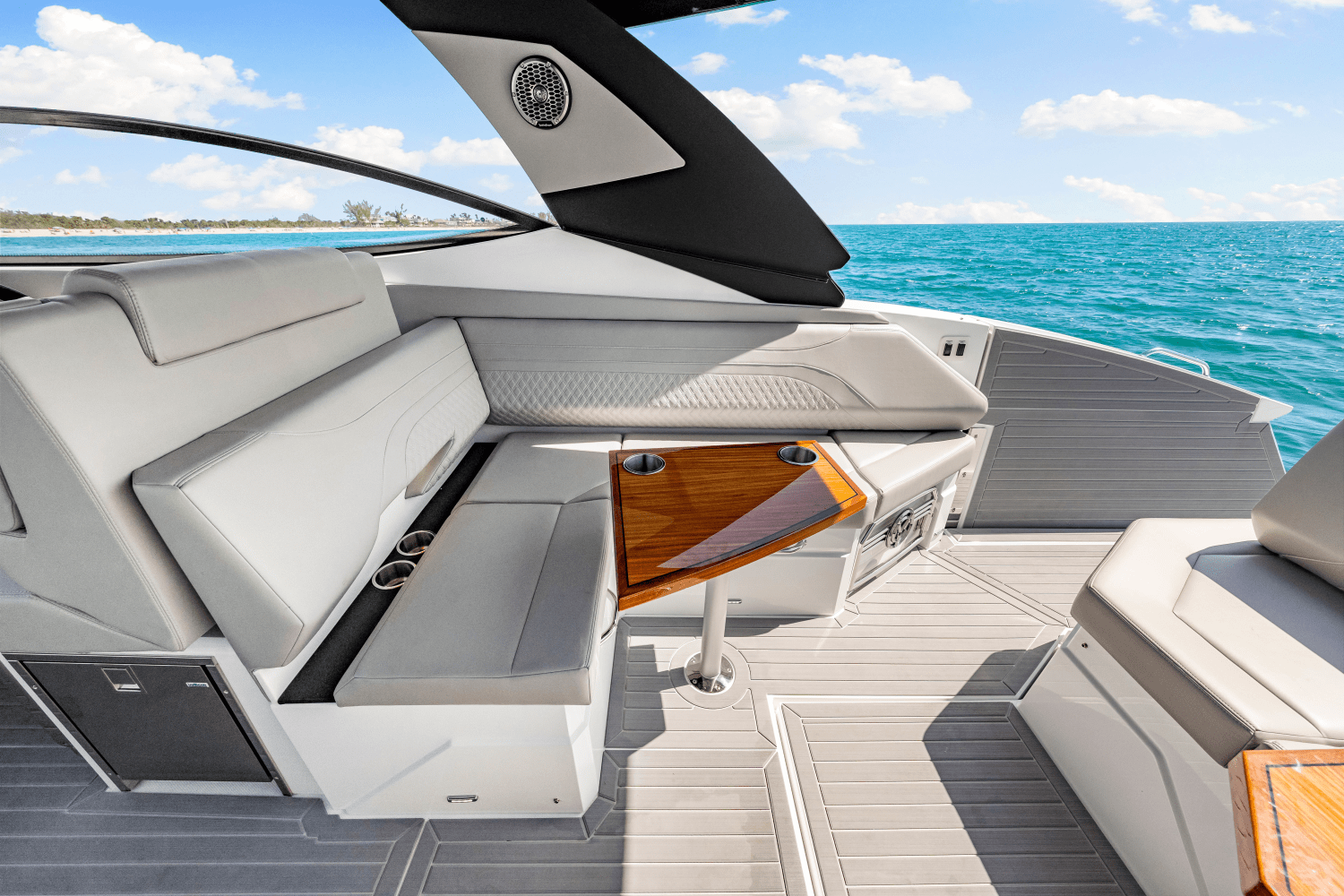 Slide: The Image of Cruisers Yachts 38 GLS Outboard 2025 - 10