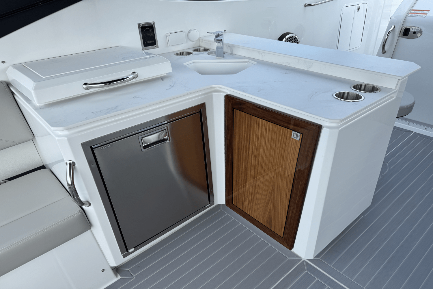 Slide: The Image of Cruisers Yachts 38 GLS Outboard 2025 - 22