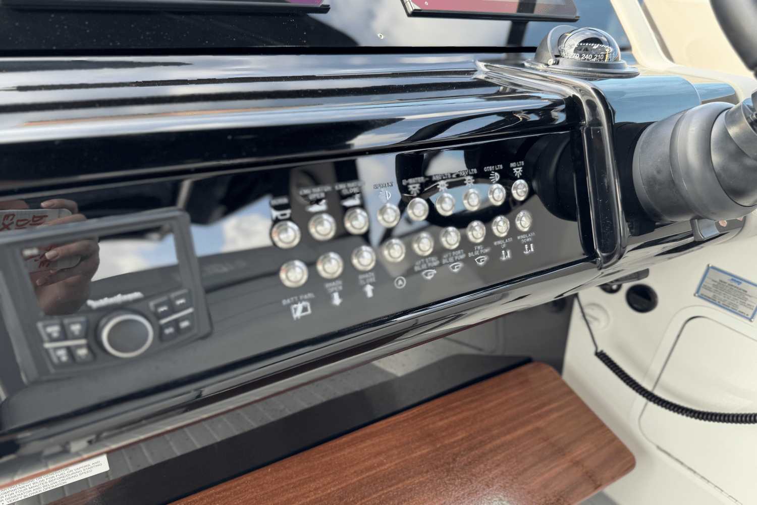 Slide: The Image of Cruisers Yachts 38 GLS Outboard 2025 - 34