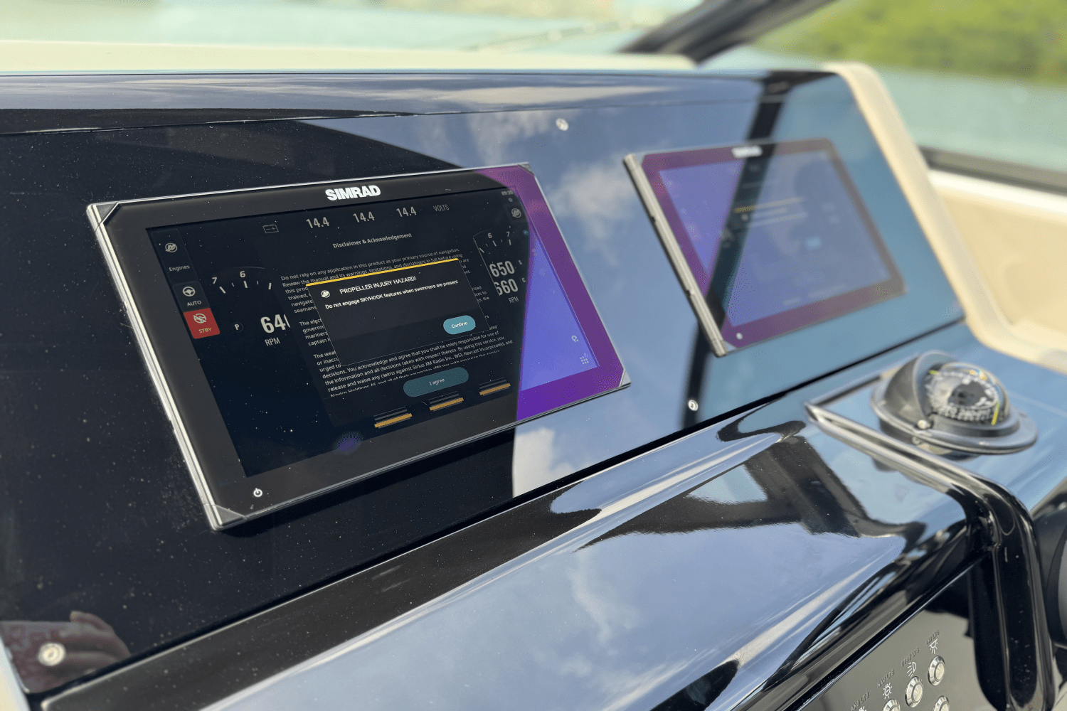 Slide: The Image of Cruisers Yachts 38 GLS Outboard 2025 - 35