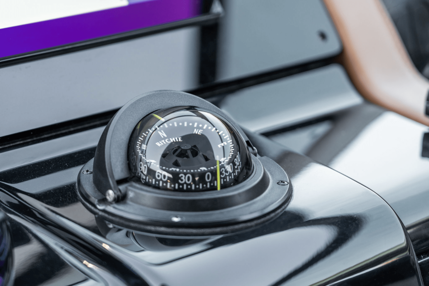 Slide: The Image of Cruisers Yachts 38 GLS Outboard 2025 - 41