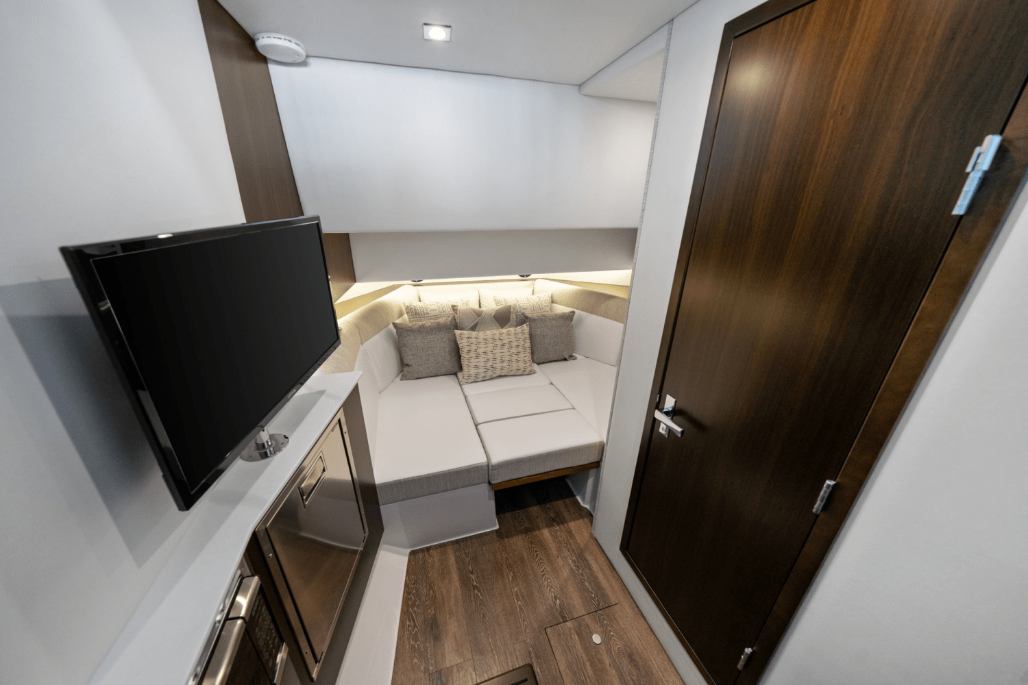 Slide: The Image of Cruisers Yachts 38 GLS Outboard 2025 - 50