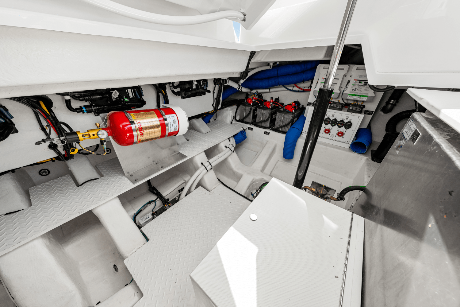 Slide: The Image of Cruisers Yachts 38 GLS Outboard 2025 - 58