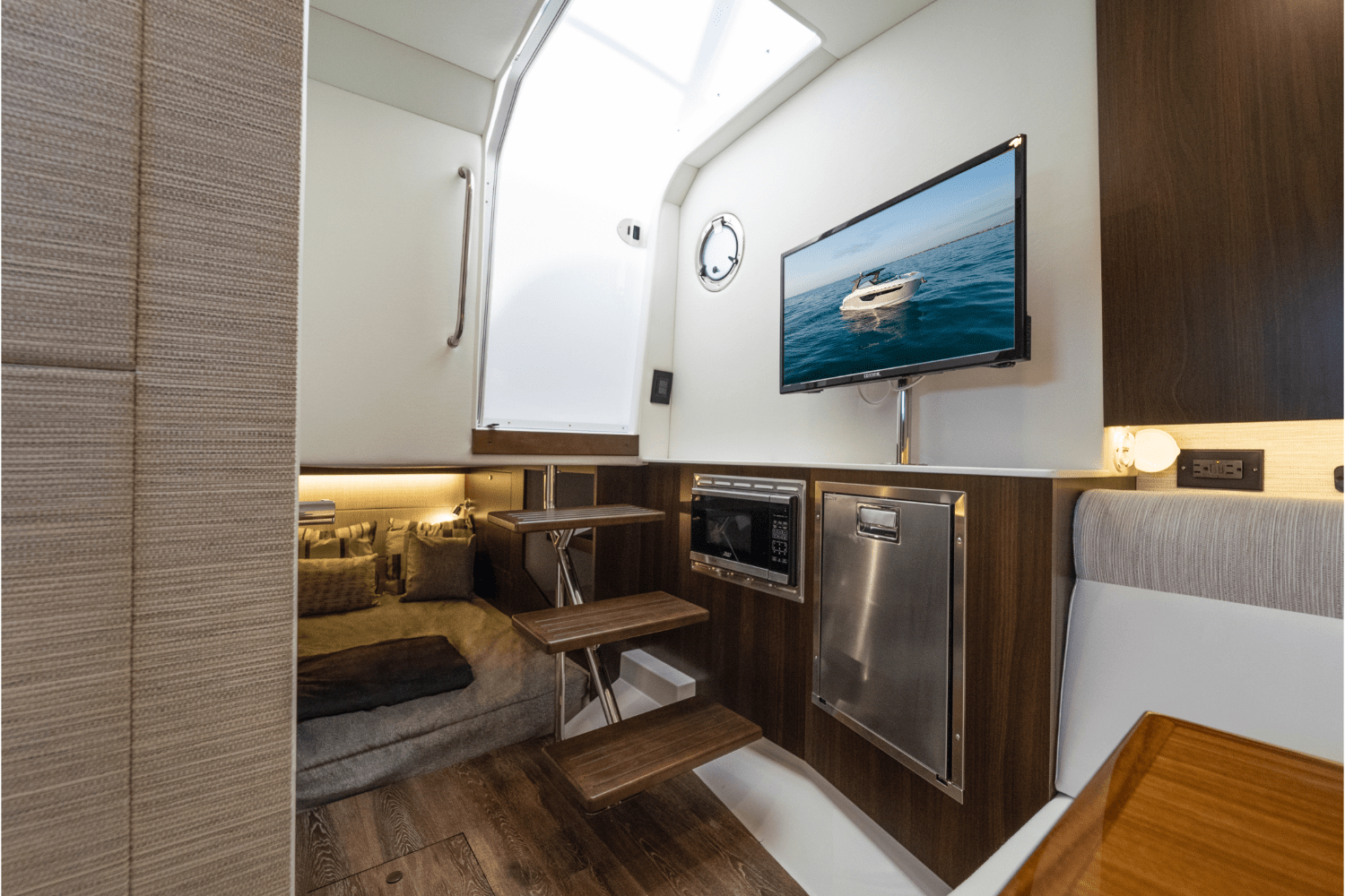 Slide: The Image of Cruisers Yachts 38 GLS Outboard 2026 - 104