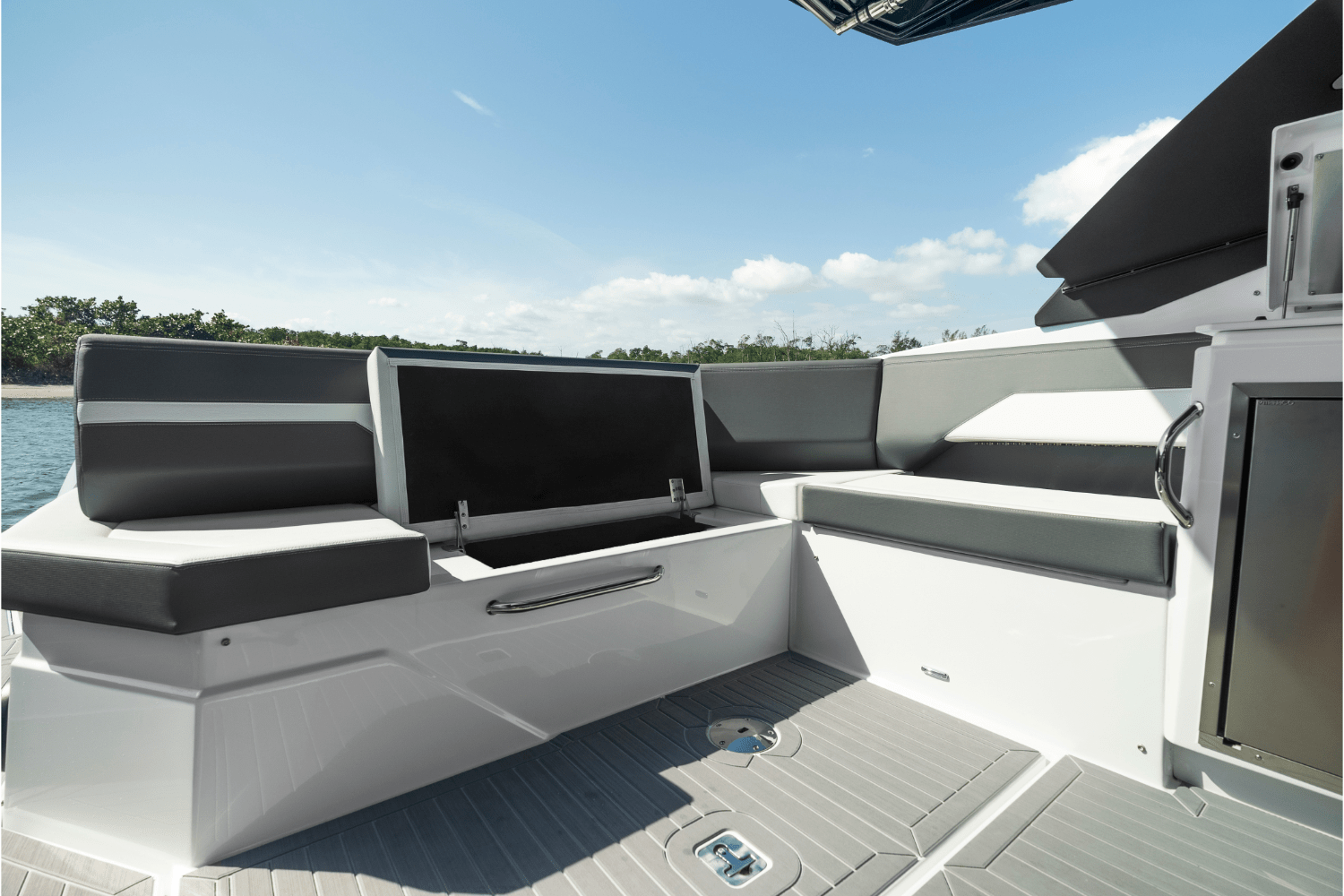 Slide: The Image of Cruisers Yachts 38 GLS Outboard 2026 - 76