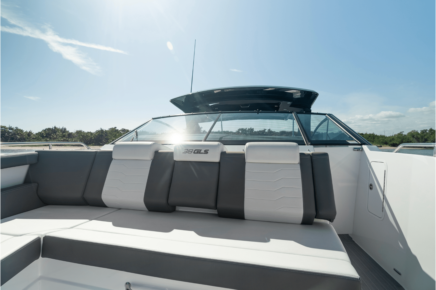 Slide: The Image of Cruisers Yachts 38 GLS Outboard 2026 - 91